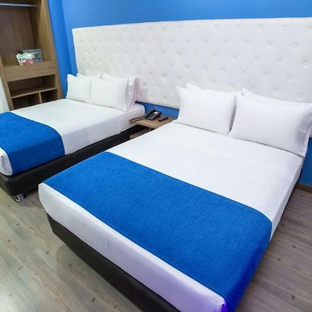Aw Hotel Plaza Miranda ボゴタ エクステリア 写真