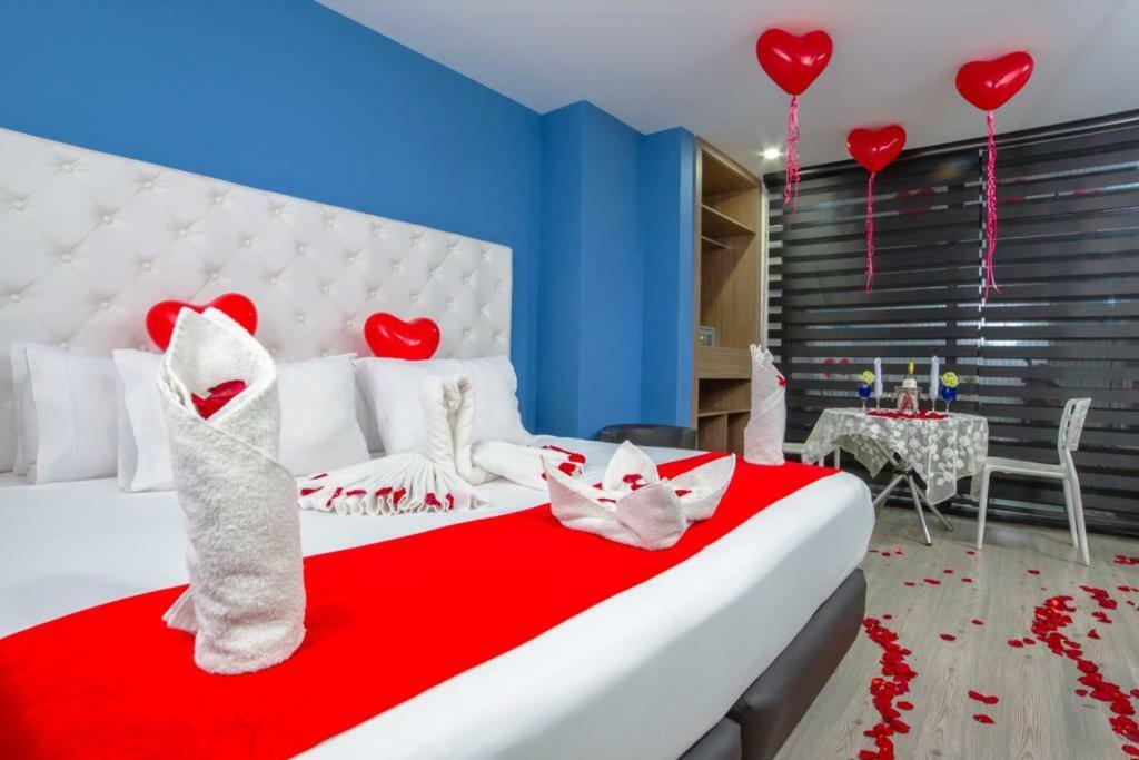 Aw Hotel Plaza Miranda ボゴタ エクステリア 写真